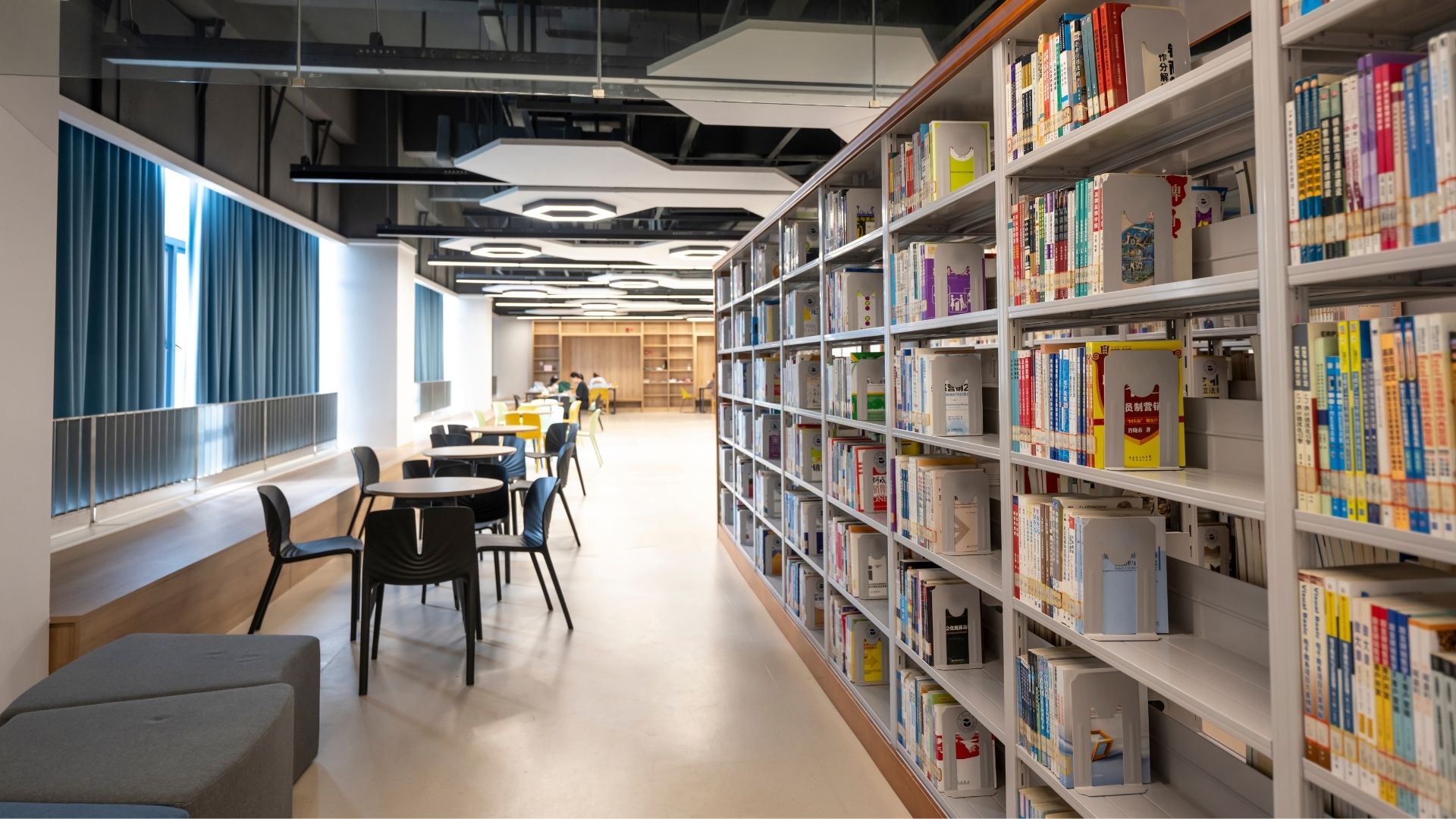 Clean and well-maintained school library and study area as part of professional school cleaning.